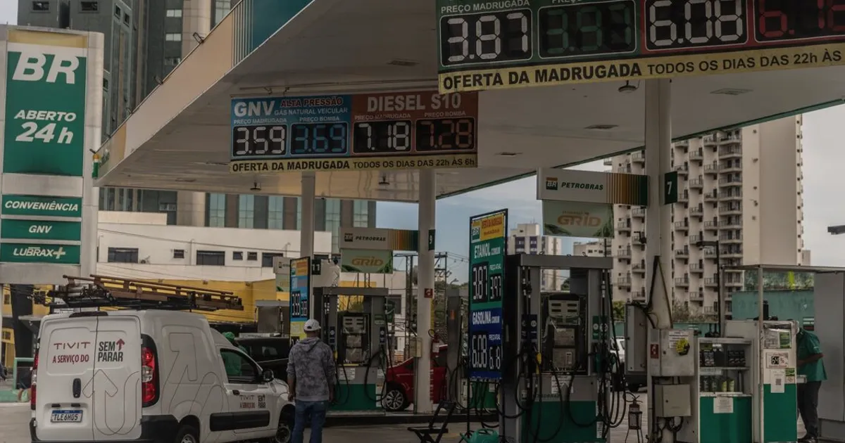 Brazil Extends Fuel Price Cap Measures by Two Months