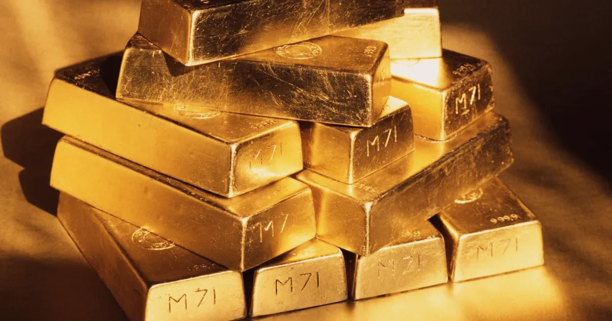 Gold Bear Market: Time to Buy This Top Gold Stock or ETF