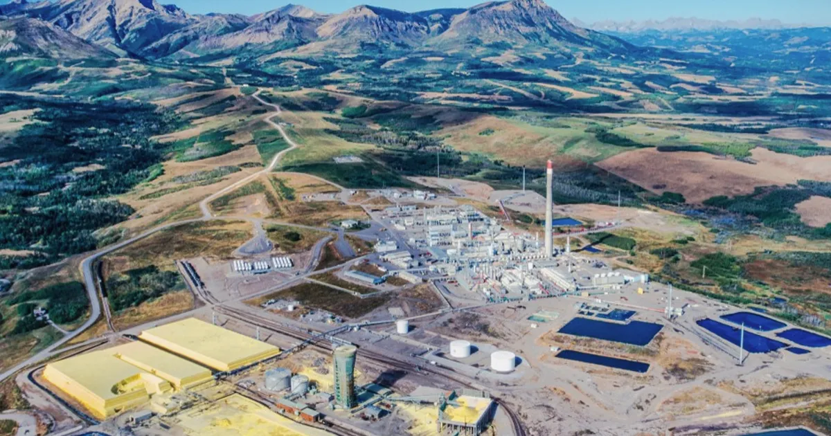 Cenovus Warns Oil Sands Growth Is Drying Up as Policy Uncertainty Mounts