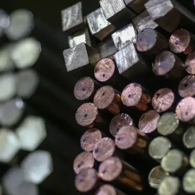 Industrial Metals Fall as Traders Await US Jobs Data for Fed Clues