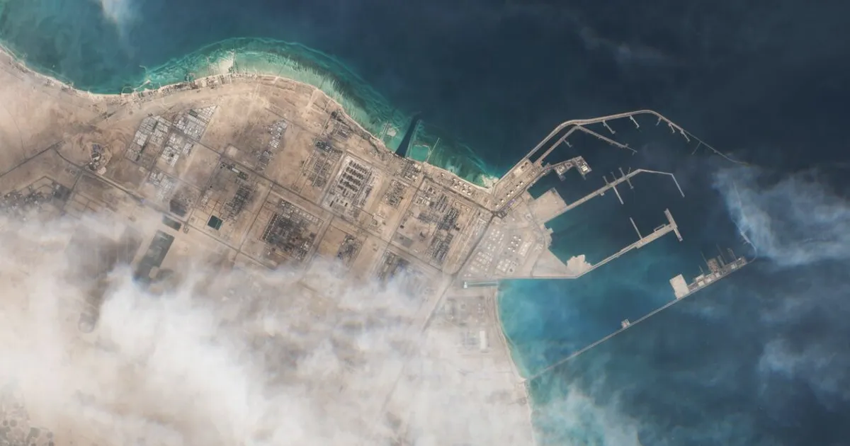 Qatar Asks Ships to Go Dark at LNG Port in New Safety Measure