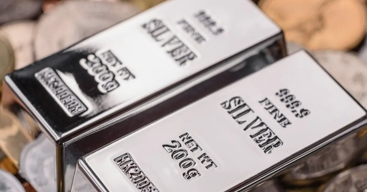 Why Investors Are Turning to Silver in 2026