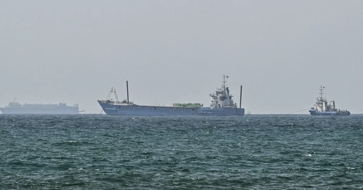 Mais dois superpetroleiros deixam Hormuz, impulsionando fluxos