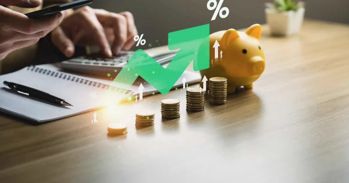 Tài khoản tiết kiệm lãi suất cao so với thị trường tiền tệ: Đâu là lựa chọn tốt hơn cho người gửi tiết kiệm