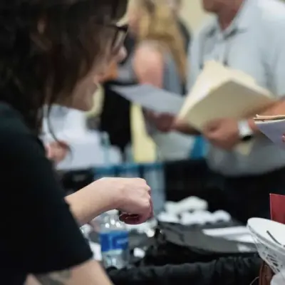US Hiring Slows Sharply, Curbing Recent Job-Market Momentum