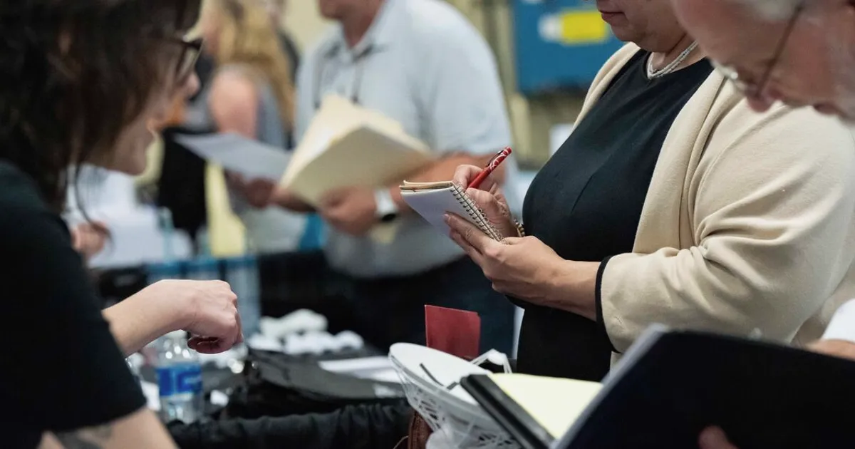 US Hiring Slows Sharply, Curbing Recent Job-Market Momentum