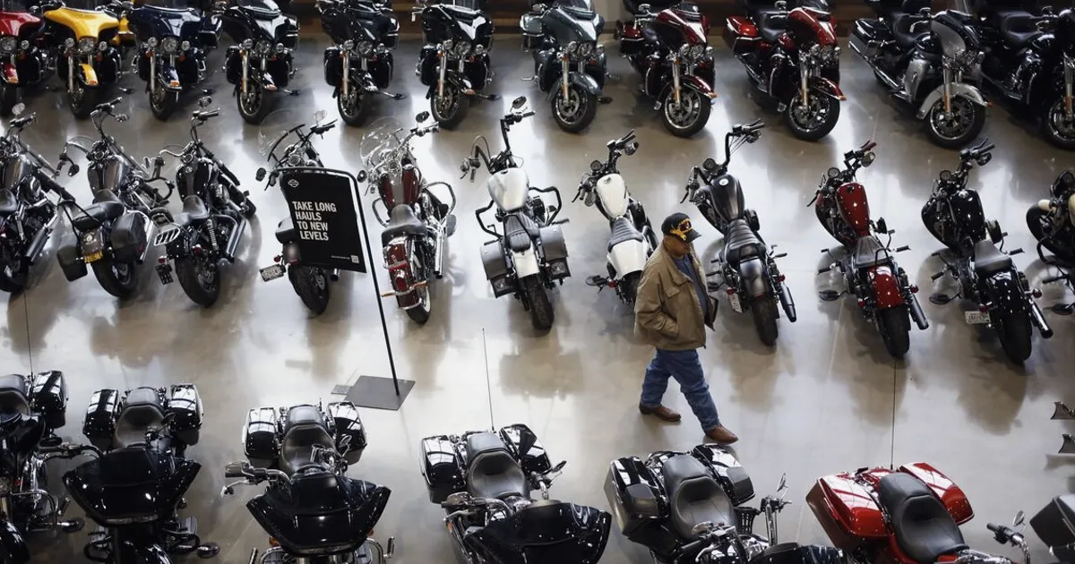 S&P recorta calificación crediticia de Harley-Davidson a bono basura