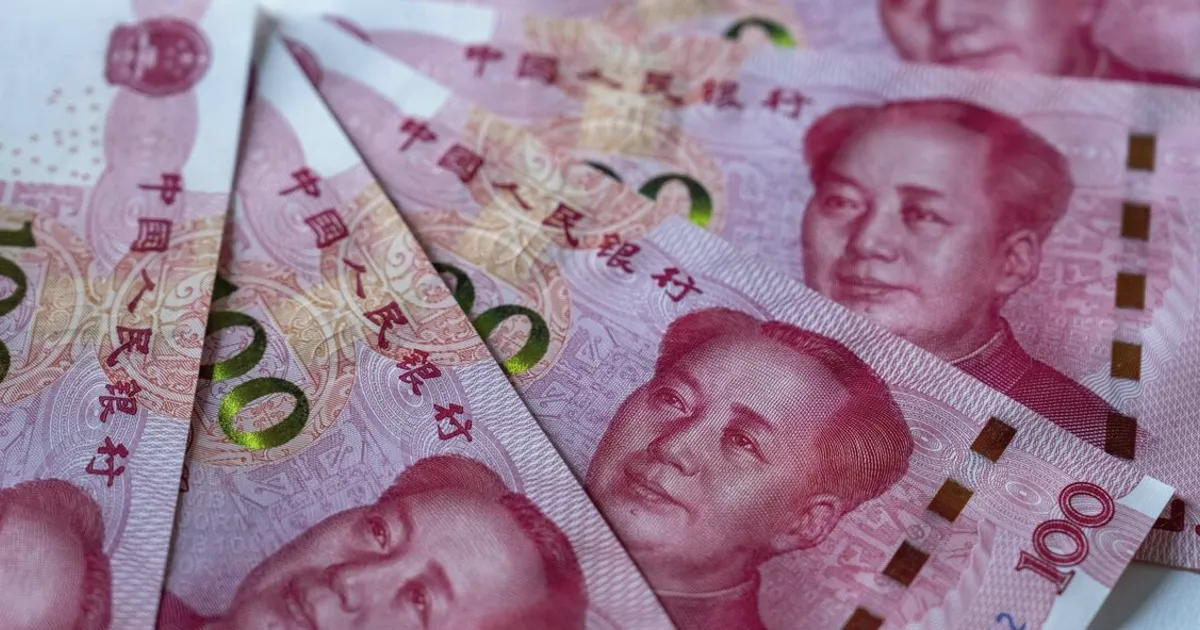 China Weakens Yuan Fixing for Fourth Session as Dollar Advances