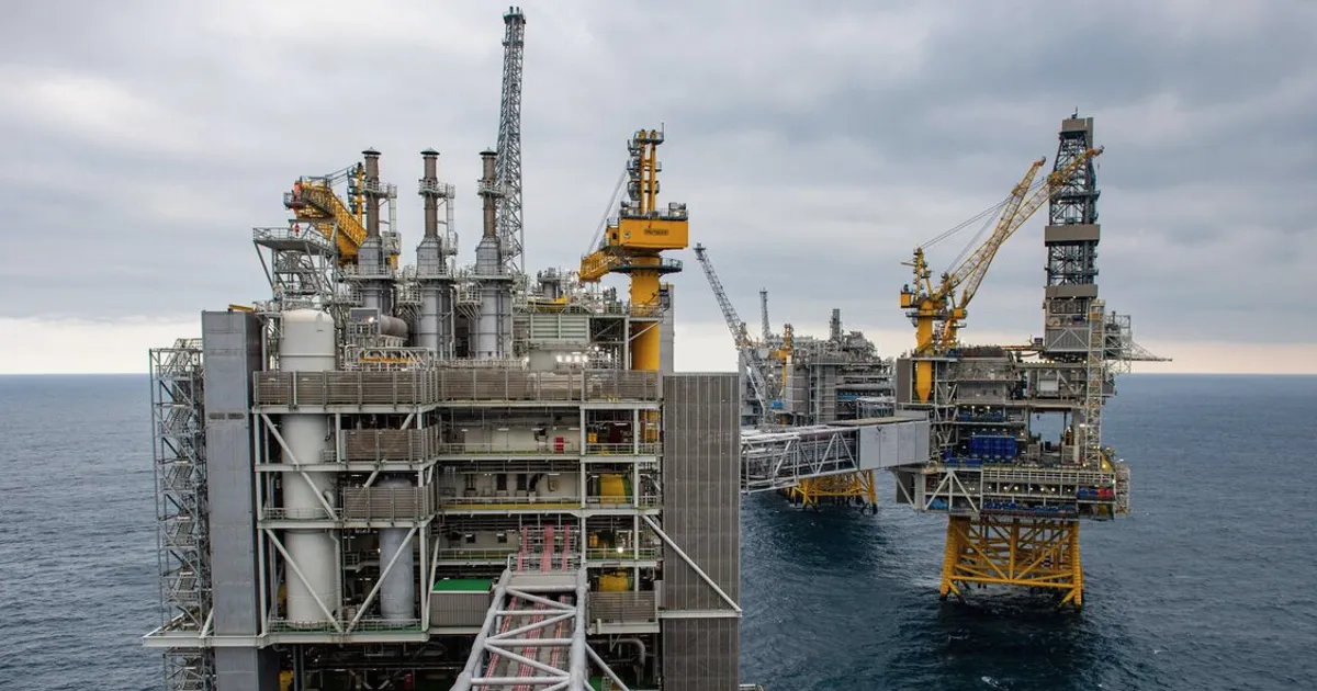 Petróleo do Mar do Norte negocia com desconto pela primeira vez na era da guerra no Irã