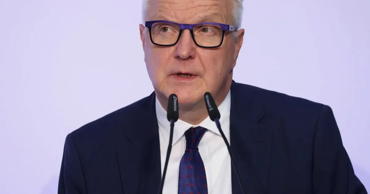 ECB Rehn cảnh báo cú sốc năng lượng gây rủi ro đình lạm