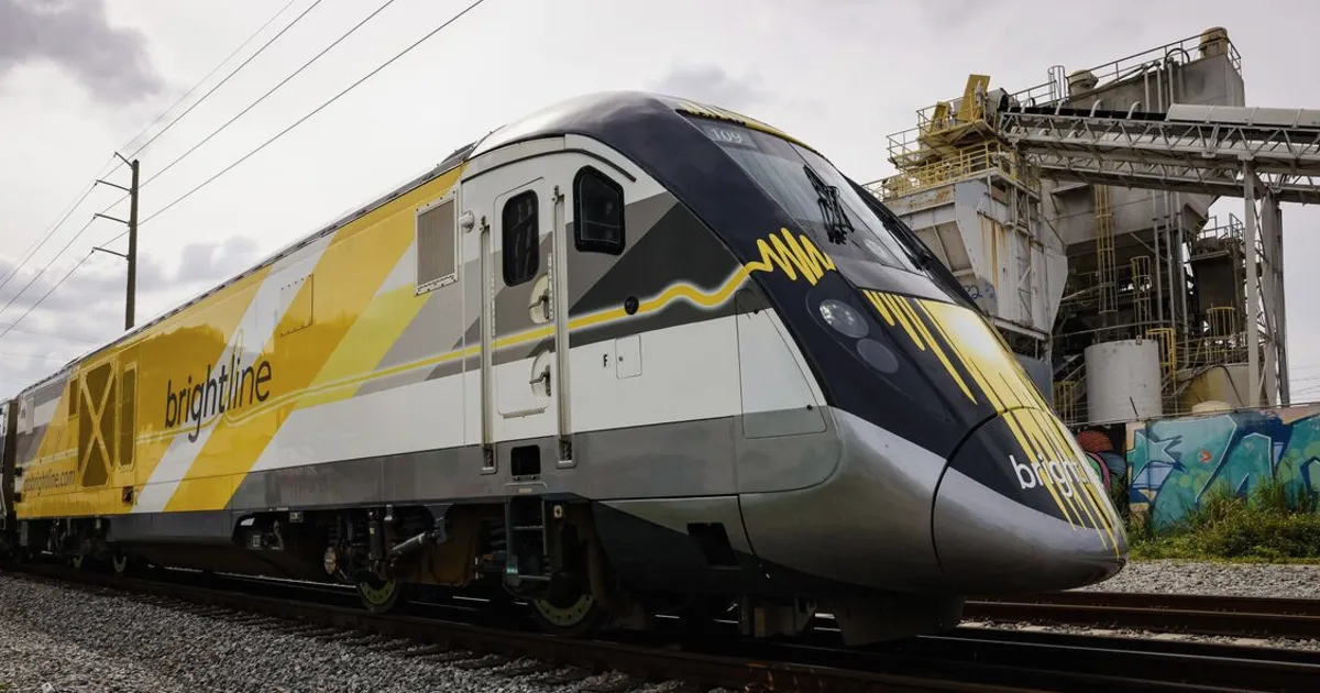 Brightline de Florida usa reservas para pago de intereses de bonos