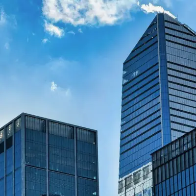 Solana deja atrás la etiqueta memecoin mientras grandes bancos mueven miles de millones a su red