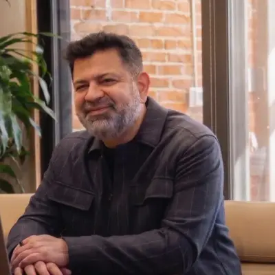 Netomi CEO Sees $5 Trillion AI CX Market Boosting Stablecoin Demand