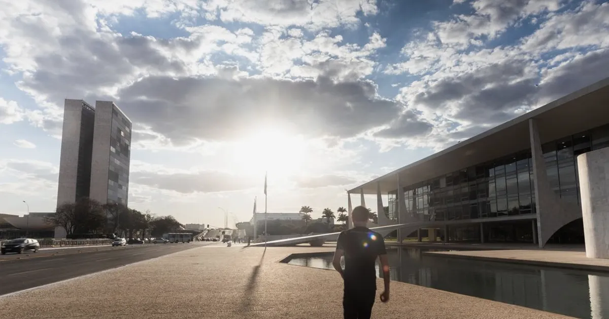 Brazil Treasury Ready to Ease Local Bond Stress With Patience, Cash
