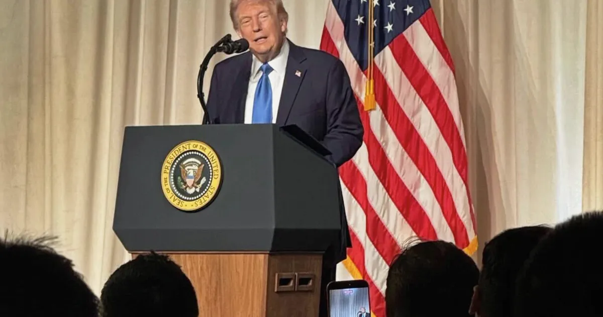 Compradores de memecoin Trump pierden $3.8B, según datos blockchain