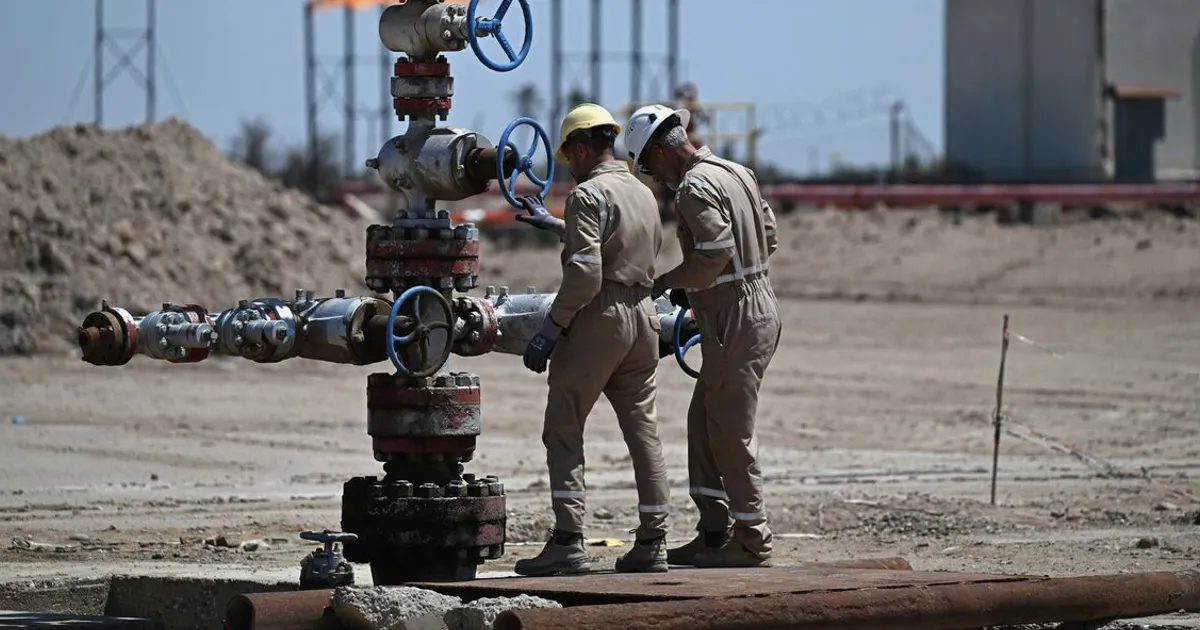 Iraq Boosts Oil Output at Three Southern Fields to Full Capacity