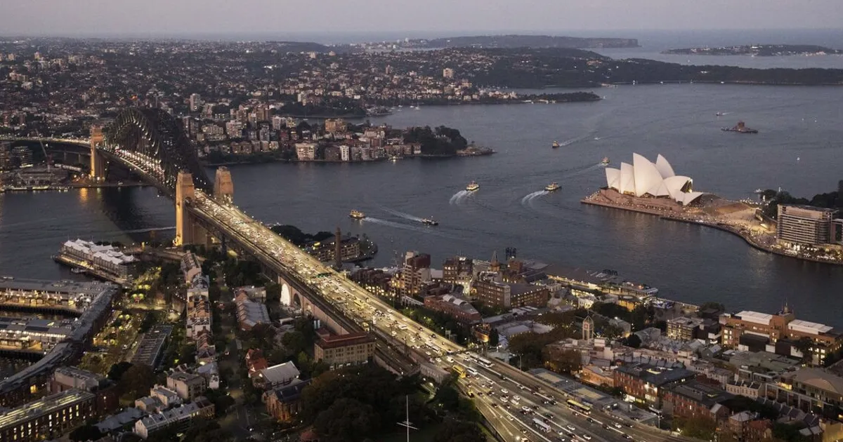Pimco Favors Australian Bonds, Betting on Rate Cuts Next Year