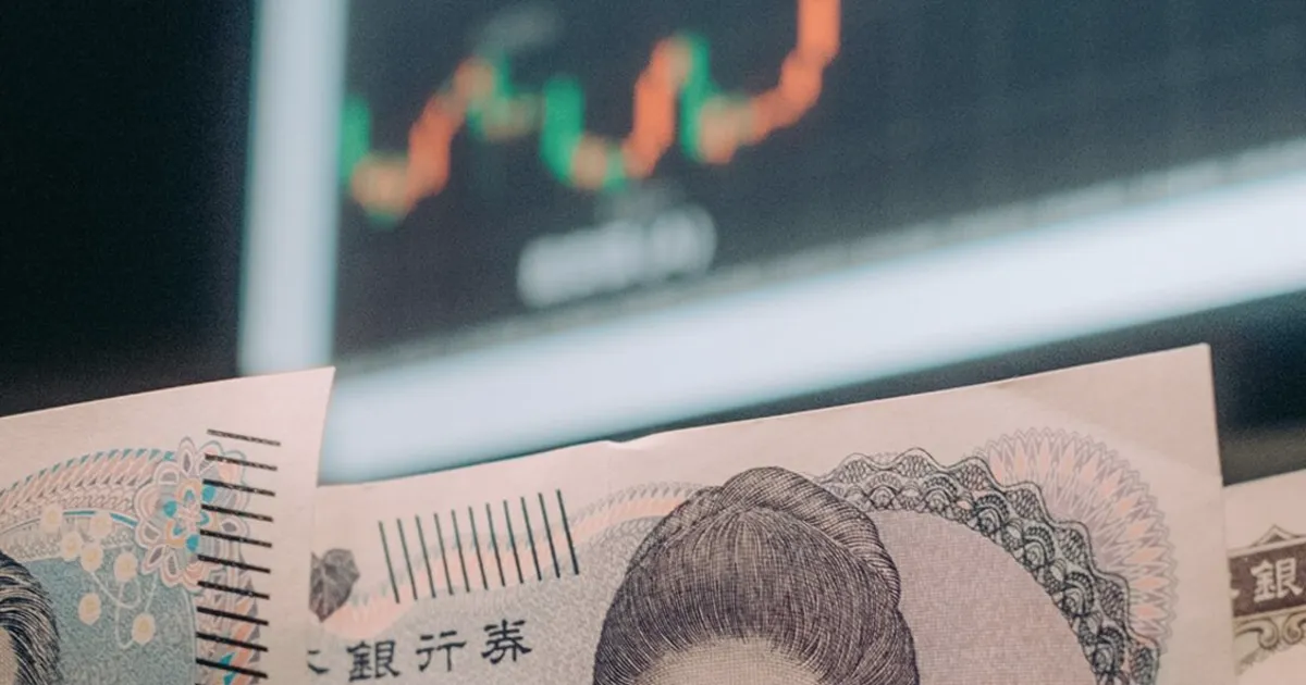 Le yen chute à son plus bas niveau depuis 1986 en raison de l'écart de taux