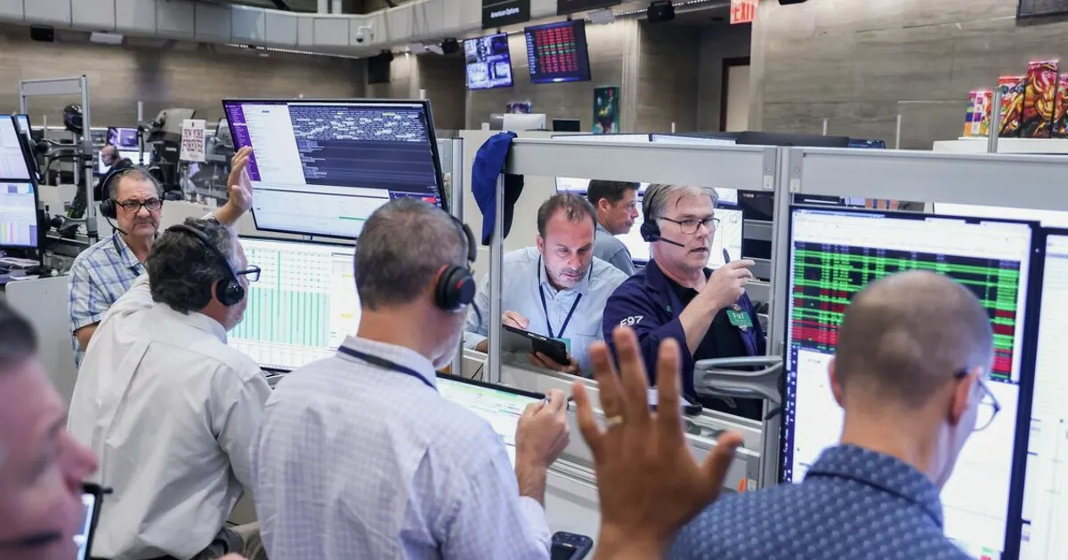 US Stocks Edge Higher as Chipmakers Rally, PPI Data Eyed