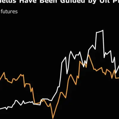 Treasuries Hold Oil-Driven Gains Despite Middling Auction Result