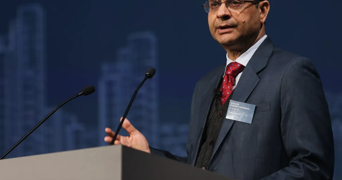 RBI Governor Says Premature to Discuss Rate Hike Amid Uncertainty