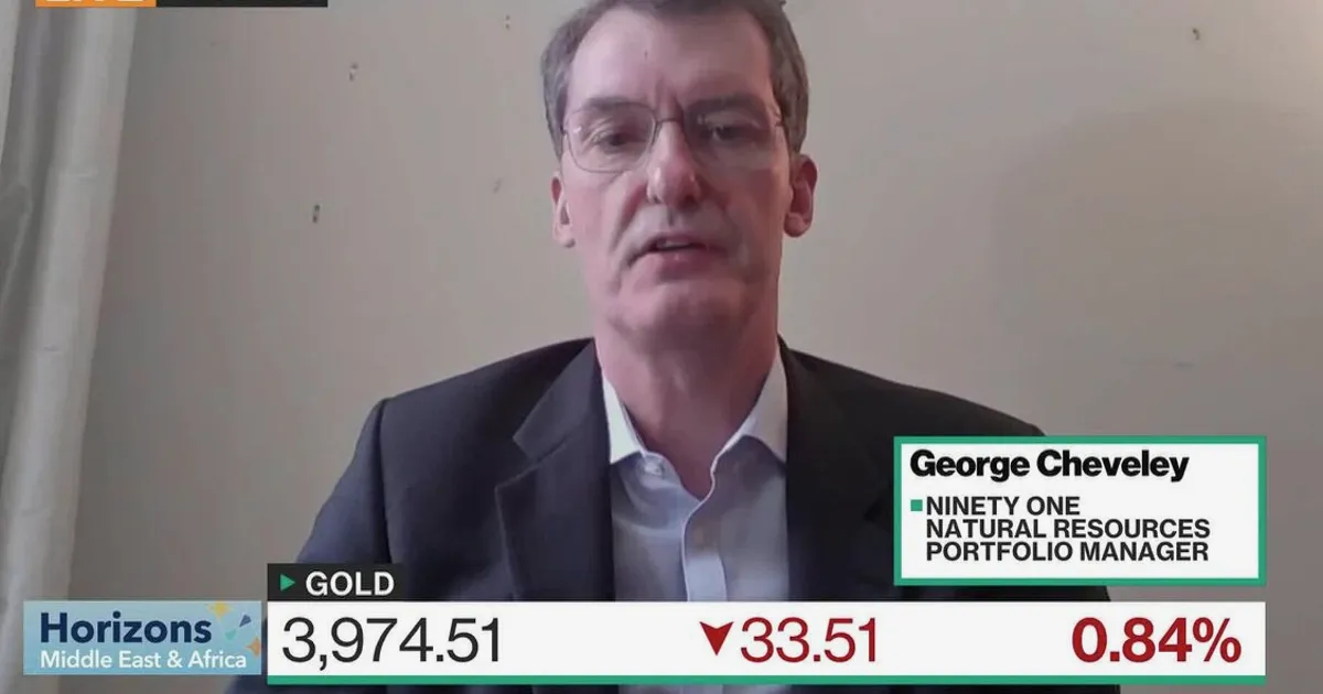 Ouro cai pelo terceiro dia enquanto traders acompanham conversas EUA-Irã e política do Fed