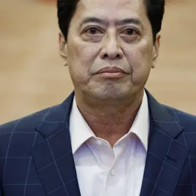 Malaysia Overhauls Asset Rules for Officials After Azam Scandal