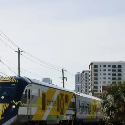 Nợ 6 tỷ USD của Brightline thu hút kền kền tái cấu trúc