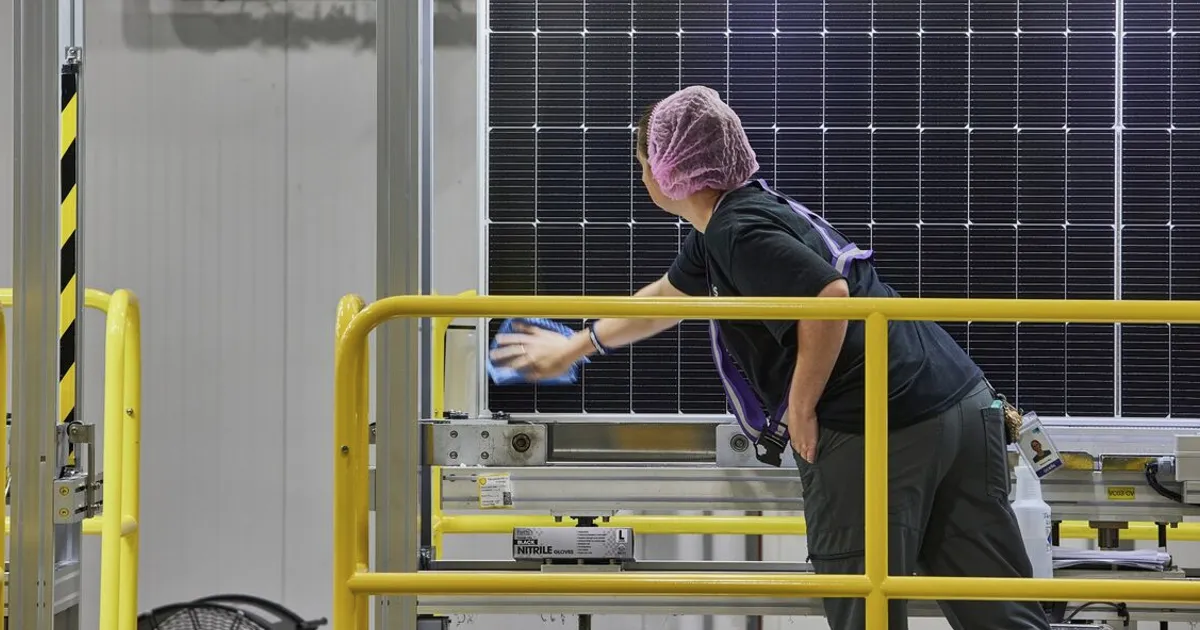 La producción manufacturera de EE.UU. se estanca por primera vez en el año
