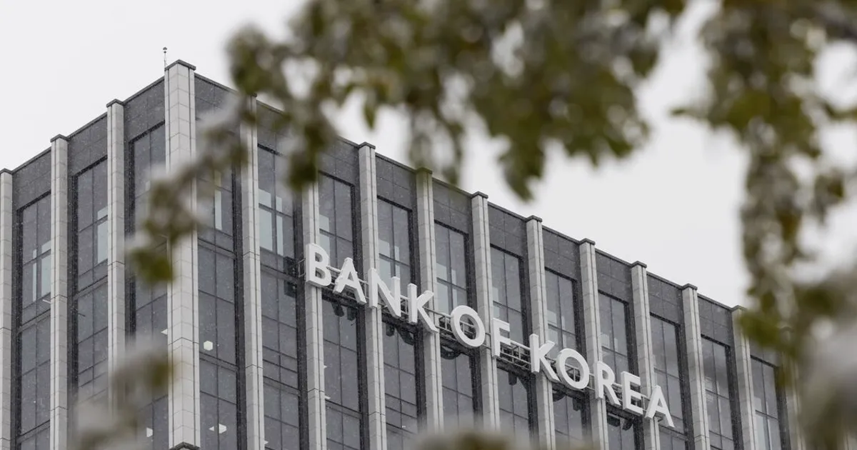 Bank of Korea Signals Rate Hike Needed as Inflation, Growth Pick Up
