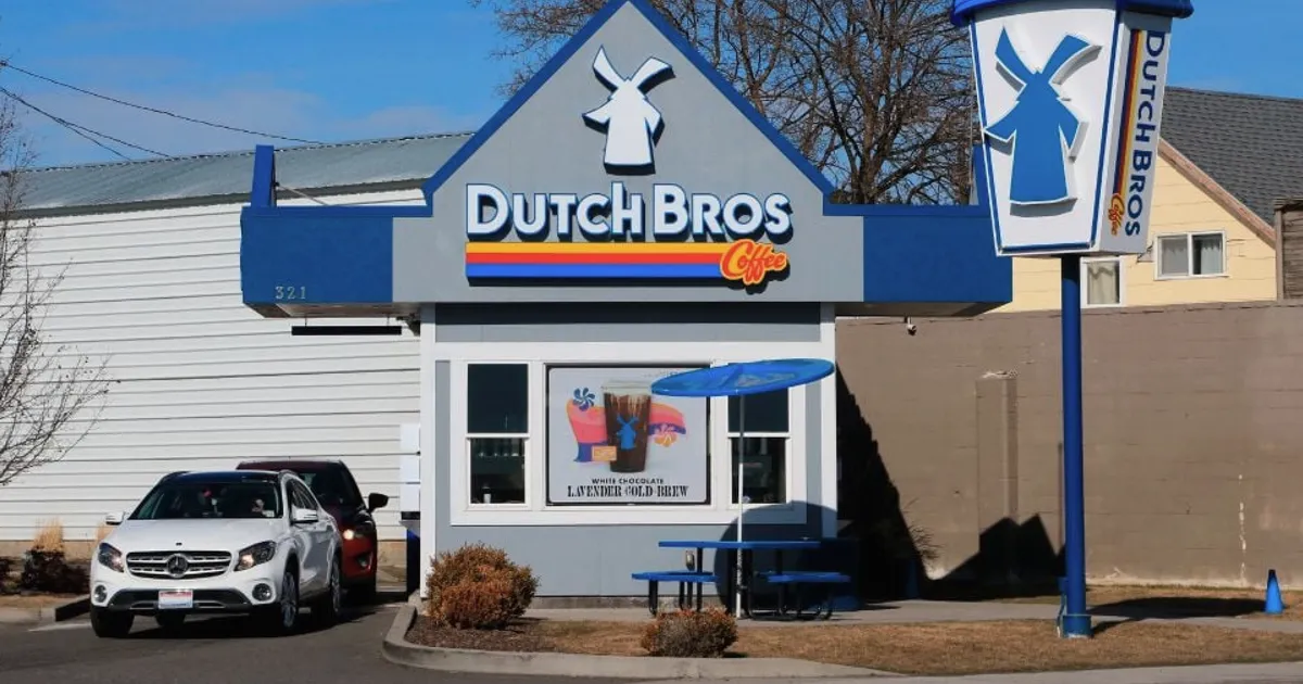 Dutch Bros Stock: 5-Year Growth Outlook Amid Coffee Market Expansion