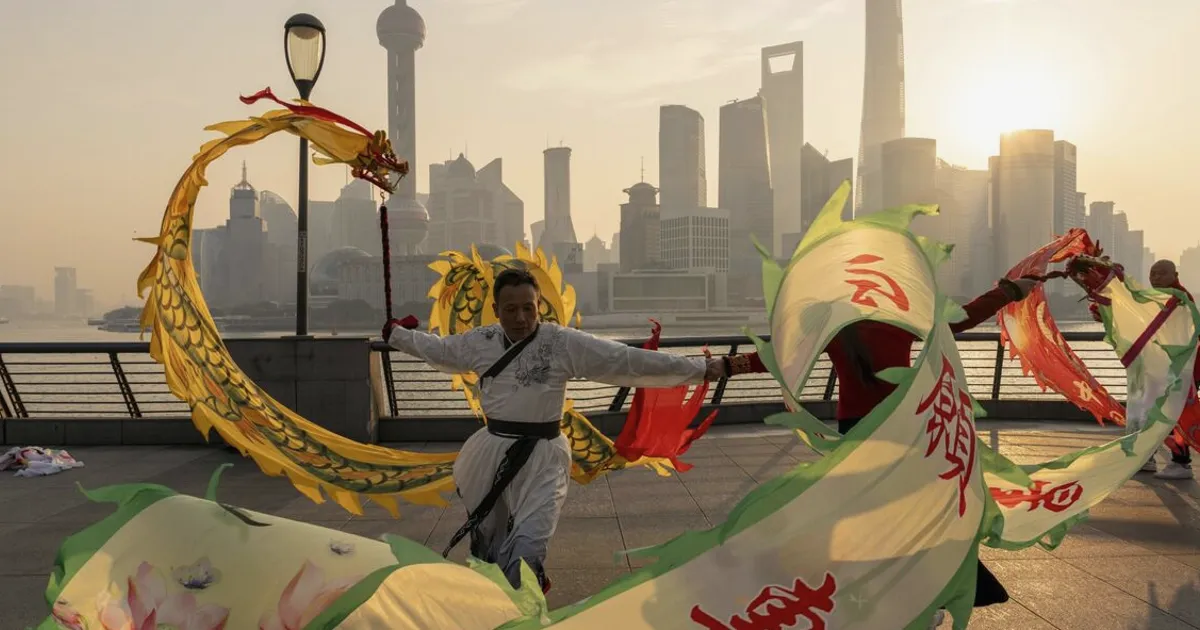 China Starts Marketing Record €5 Billion of Sovereign Bonds