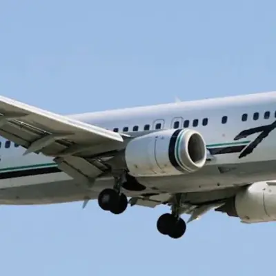 Ação da Alaska Air Group pode estar sobrevalorizada em 19,8% após alívio do petróleo e avanço do SAF