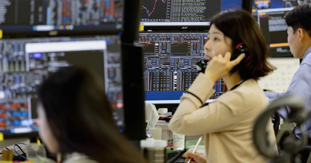BlackRock, Vanguard ETFs Diverge Over 170% AI-Fueled Rally