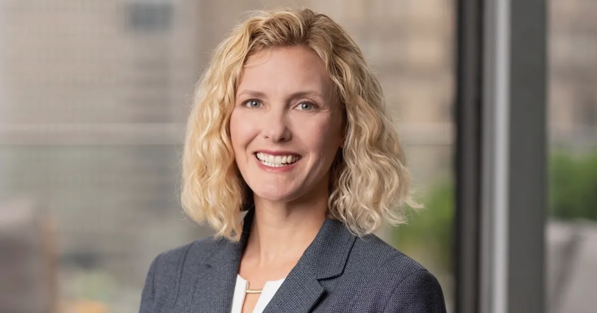 Nuveen Private Bond Chief Bets on AI Infrastructure 'Picks and Shovels'