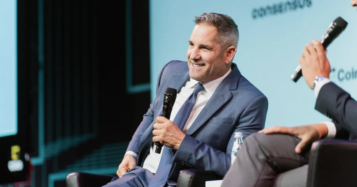 Grant Cardone tiếp tục mua Bitcoin từ dòng tiền bất động sản