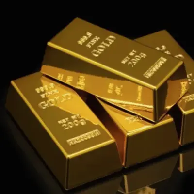 L'or au comptant se dirige vers une quatrième baisse hebdomadaire sur les attentes de hausse des taux et la vigueur du dollar
