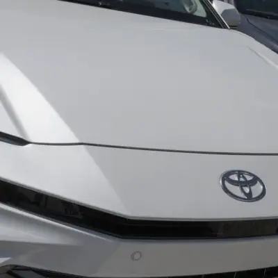 Hybrids Surge as US Car Market Star While EV Demand Slows
