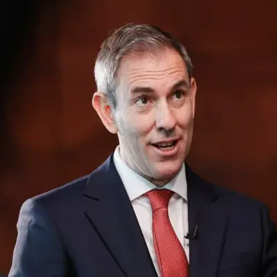 Austrália vai enfrentar mercado imobiliário 'inaceitável', diz Chalmers