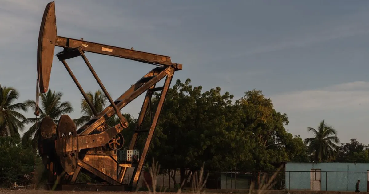 Colombia Oil Firms Eye Venezuela Comeback as Petro Era Ends