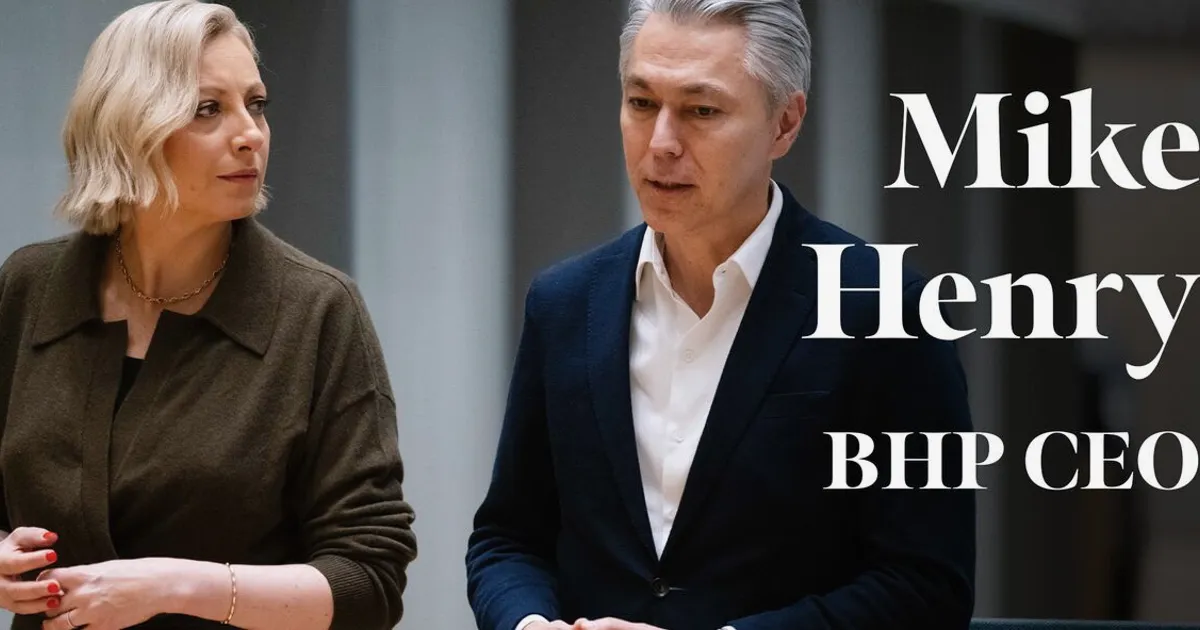 Mike Henry habla sobre su salida de BHP, la demanda de cobre y la transición energética impulsada por IA