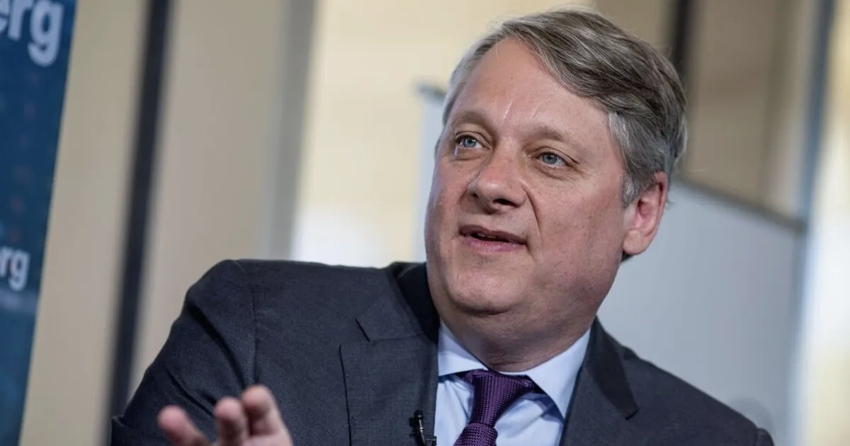 Le CIO de Pimco prévient que la Fed pourrait relever ses taux en raison des risques de guerre en Iran