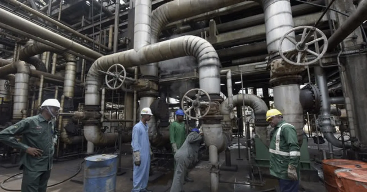 Nigéria recorre a empresas chinesas após fracasso em reformas de refinarias de US$ 25 bilhões