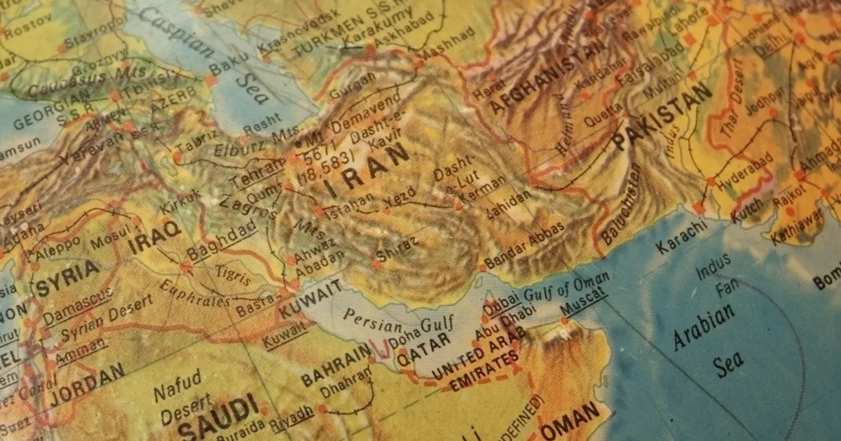 China apunta a la reconstrucción de Irán posguerra por petróleo