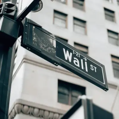 Pimco alerta que calotes aumentam nos mercados de dívida, compartilha estratégia de títulos