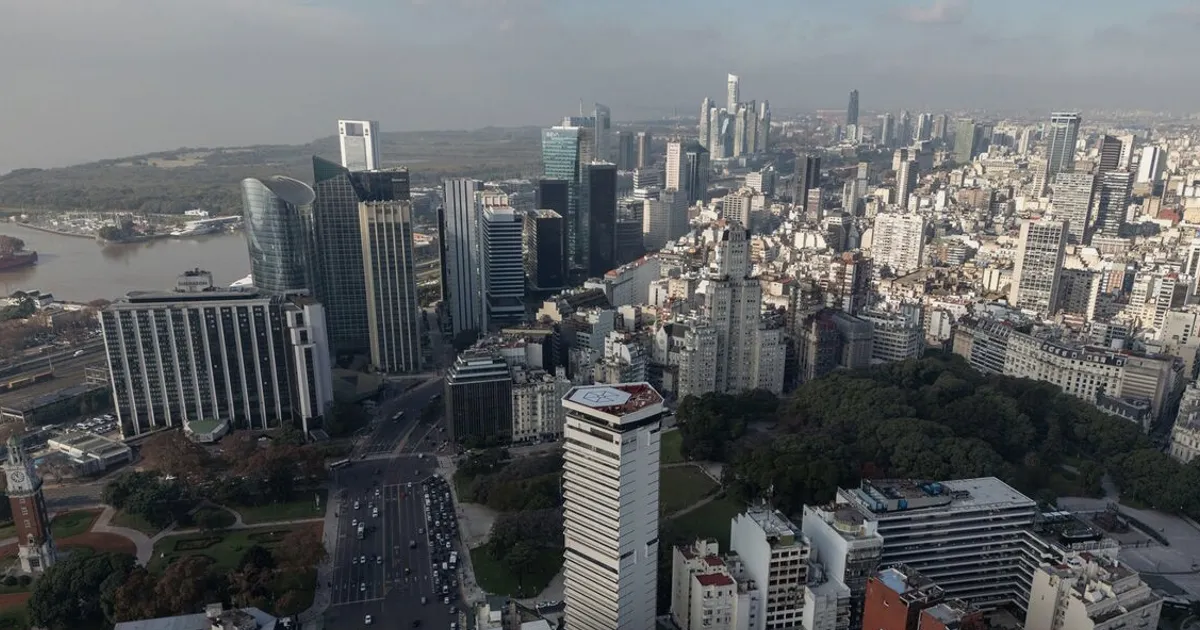 Argentina Q1 GDP Beats Forecasts as Economy Shows Resilience