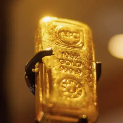 Deutsche Bank Slashes Gold Forecasts Up to 22% on Hawkish Fed View