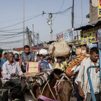 Indian Households Expect Inflation to Spike, Confidence Wanes
