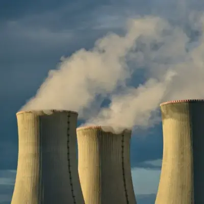 China adicionou 34 GW de nuclear em uma década enquanto demanda por gasolina cai