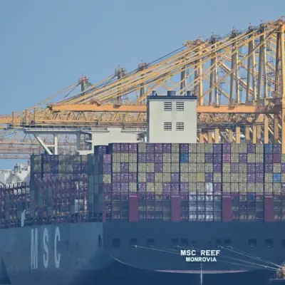 Morgan Stanley hạ mục tiêu giá dầu khi eo biển Hormuz mở cửa nhanh hơn dự kiến